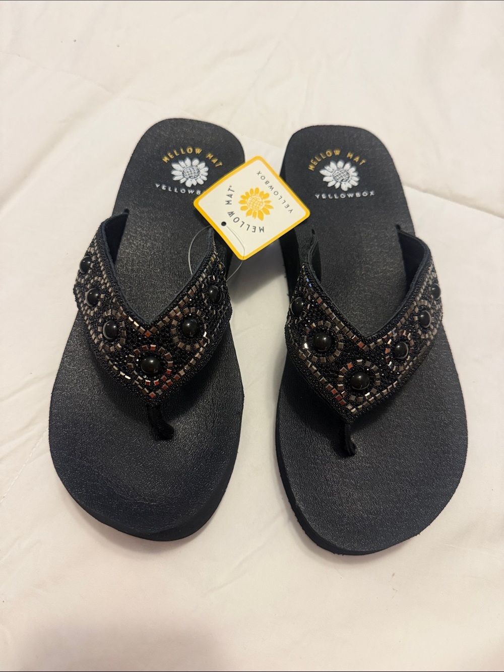 Yellow Box Black Jeweled Thong Sandals sz 8